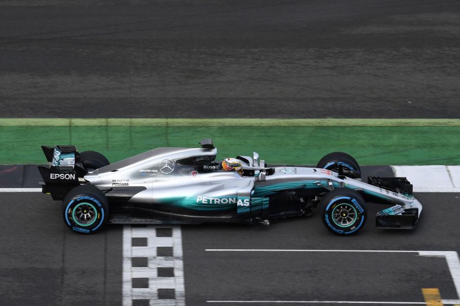  Mercedes-AMG F1 W08 EQ Power+ 2017 года  (фото 43 из 44)
